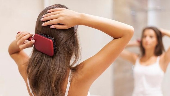 7 Cara Sederhana Ini Bikin Rambut Indah Terawat Bak Perawatan di Salon, Cukup Terapkan Rutin!
