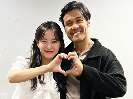 Momen Chicco Jerikho Bertemu Artis Drakor Kim Sejeong, Dapat Snack Korea dan Diundang ke Fan Meeting