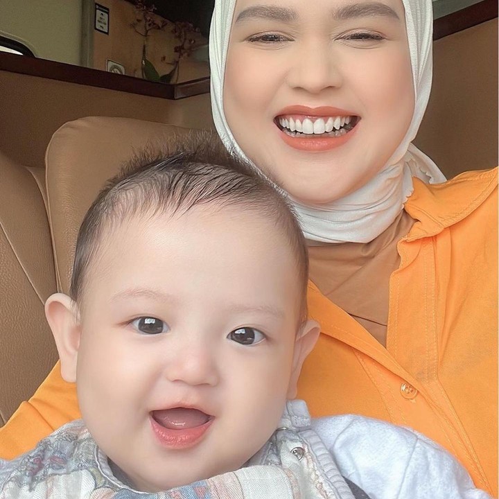 <p>Potret Jourell Kenzie Danuarta berikut ini tampak menggemaskan, ya? Bagaimana menurut Bunda? (Foto: Instagram @cutratumeyriska) </p>