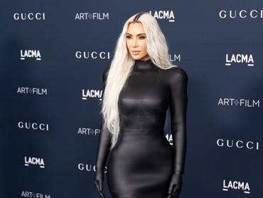 Party Bareng Buronan Korupsi, Kim Kardashian Dapat Ferrari & Uang Rp3,8 M