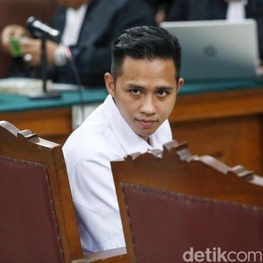 Ini Deretan Alasan Bharada E Dapat Vonis Ringan