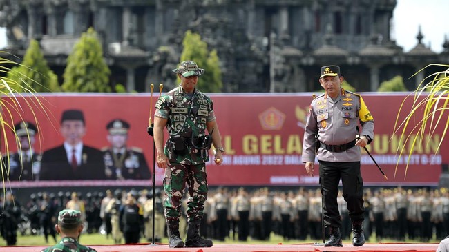Panglima TNI Jenderal Andika Perkasa mengatakan tim keamanan negara Rusia telah menjalin komunikasi jelang KTT G20 pada tanggal 15 hingga 16 November 2022.