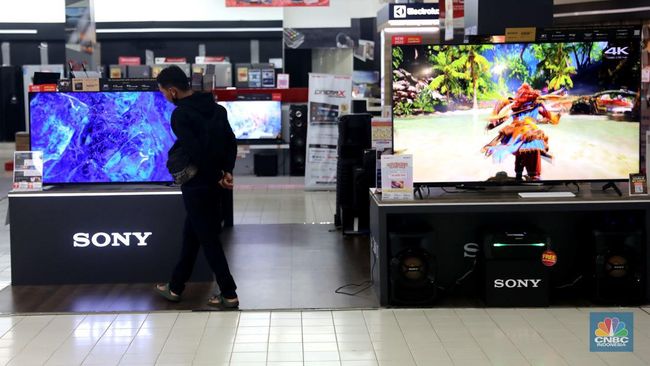 Warga RI di Perbatasan Bakal Tinggalkan TV Malaysia-Singapura