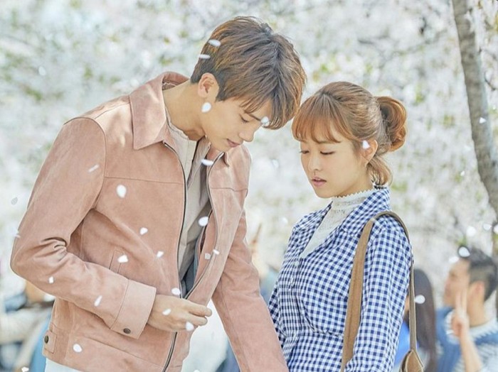 Potret Park Hyung Sik dan Park Bo Young di drama Strong Woman Do Bong Soon