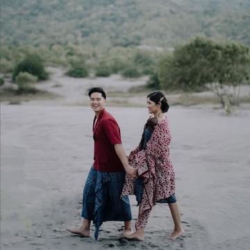img-title Fakta Menarik Nikahan Kaesang-Erina, Mulai dari 2 Bulan Pacaran Langsung Lamaran Sampai 'Pecah Telur' Keluarga Erina