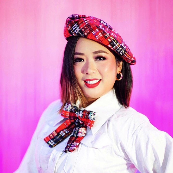 <p>Kantong mata Soimah yang semula terlihat membengkak kini telah mereda dan terlihat rata. Proses itu dilakukan dengan mengambil bagian lemak yang mengumpul di dalam kantung mata. (Foto: Instagram @showimah by @koko_ko_koko)</p>