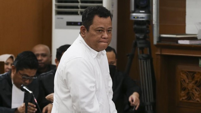 Hakim Pengadilan Negeri Jakarta Selatan geram dengan pengakuan Kuat Ma'ruf yang mengaku tidak melihat Ferdy Sambo menembak Yosua Hutabarat.