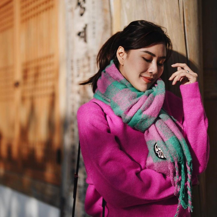 <p>Tak lupa, adik Raffi Ahmad itu mengabadikan foto bak pemeran utama wanita di drama Korea. (Foto: Instagram @syahnazs)</p>