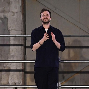 Matthieu Blazy Ditunjuk sebagai Direktur Artistik Chanel