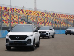 Wuling Almaz Disuntik Hybrid, Seberapa Irit Konsumsi Bahan Bakarnya?