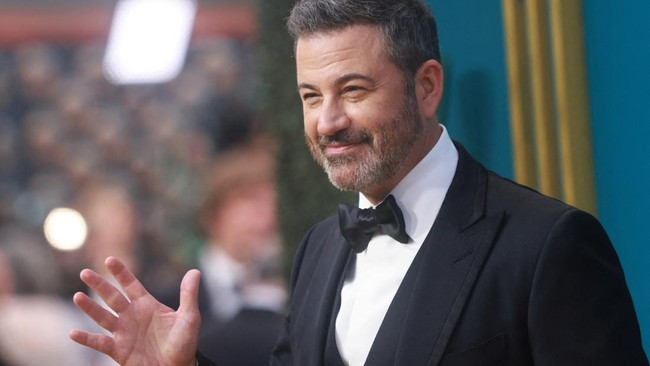 Jimmy Kimmel membuat gimik menarik untuk membuka ajang Piala Oscar 2023.