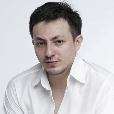 Bisikan Syahadat Misterius yang Buat Dylan Carr Penasaran