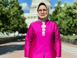 Prof Popy, Orang RI Pertama Peraih Penghargaan America-Eurasia Center