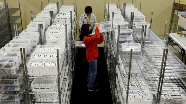 Foxconn Rekrut 100 Ribu Pekerja untuk Pabrik iPhone Terbesar di China Foxconn, pabrik iPhone terbesar di China, merekrut sekitar 100 ribu orang pekerja baru.