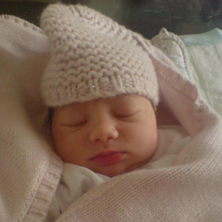 <p>Kirana Cipta Montana Sasmi lahir pada 8 November 2007 silam. Ia merupakan anak Anggun dari pernikahannya dengan Cyril Montana. (Foto: Instagram @anggun_cipta)</p>