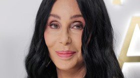 Cher Ajukan Konservasi atas Anaknya yang Punya Riwayat Kecanduan