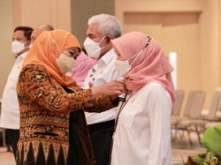 Khofifah Kukuhkan Satgas PMPA Jatim Untuk Penanganan Masalah Perempuan-Anak