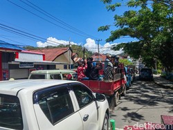 Solar Langka di Tana Toraja, Antrean Truk di SPBU Mengular 2 Km