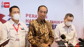 VIDEO: Jokowi Tak Keberatan Dianggap Beri Sinyal Dukung Prabowo