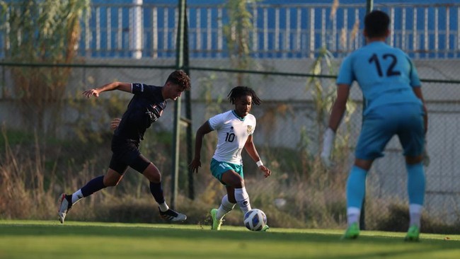 Shin Tae Yong memuji kerja keras Timnas Indonesia U-20 yang mampu comeback dan menang 3-2 lawan Antalyaspor, Selasa (8/11).