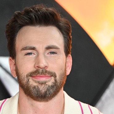 Simpel, Ini Rutinitas Skincare Ala Chris Evans Pria Terseksi 2022