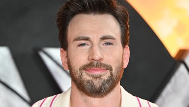 img-title Ogah Kecanduan, Chris Evans Nonaktifkan Akun Medsos
