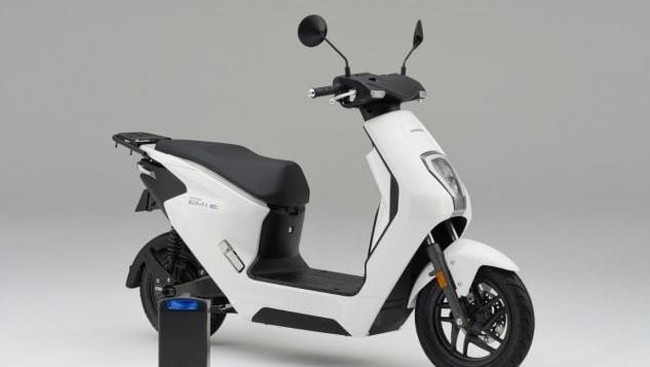 Motor listrik Honda EM1 e: merupakan salah satu dari 10 model sepeda motor yang telah dijanjikan pabrikan untuk dirilis hingga 2025.