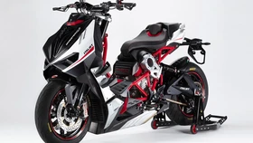 Italjet Dragster 500GP, Skutik Dijejali Mesin 450 Cc