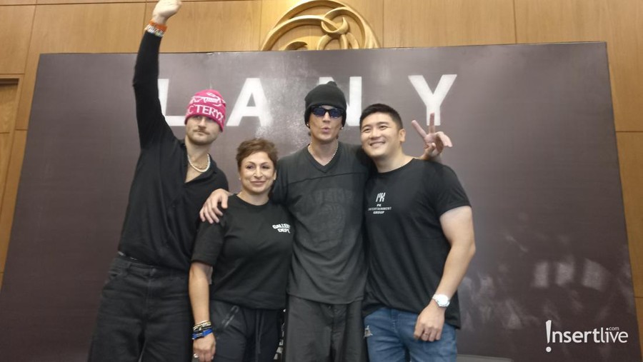 Konser LANY Konser LANY