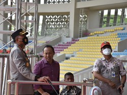 Peserta Pembukaan Muktamar ke Manahan, Panitia: Jalan Kaki atau Naik Bus