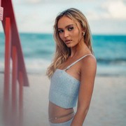 Gaya Para Selebriti di Fashion Show Chanel di Miami! Ada Lily Rose Depp