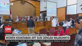 VIDEO: Susi Peluk Putri dan Cium Tangan Ferdy Sambo di Persidangan