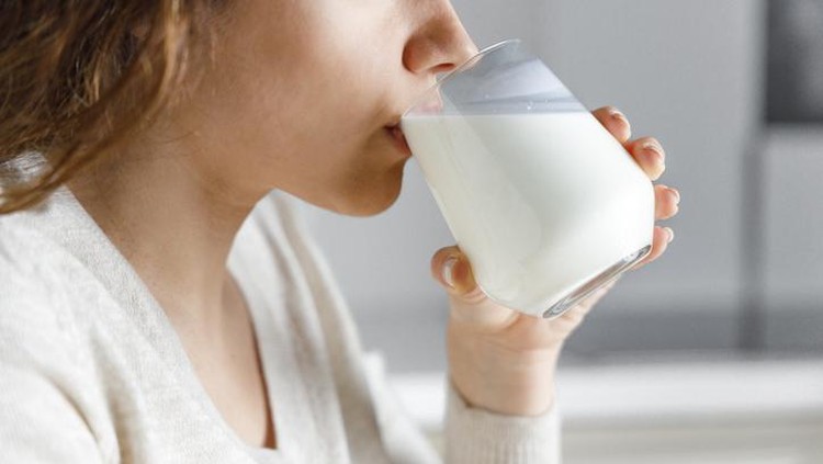 susu minum susu bisa memicu timbulnya jerawat