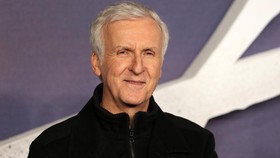 James Cameron adalah Si Pelukis 'Rose' Bugil di Titanic