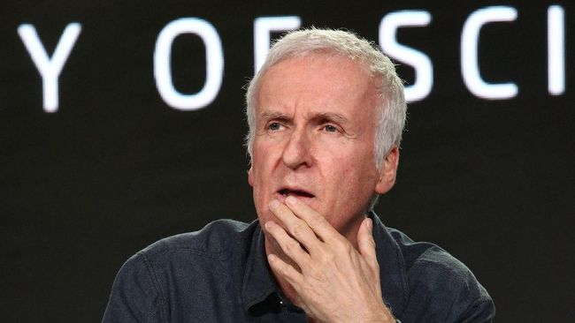 James Cameron memberikan sedikit gambaran hasil investigasi yang ia lakukan demi menjawab debat penggemar soal adegan terakhir Titanic.