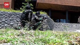 VIDEO: Momen Pasukan Koopsus TNI Gelar Latihan Penanggulangan Teroris