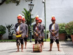 Mengenal Apa Itu Abdi Dalem: Tugas, Fungsi-Kedudukannya