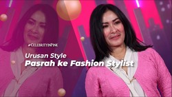 img-title Iis Dahlia Ngga Tampil Glamour, Kini Lebih Casual dan Santai