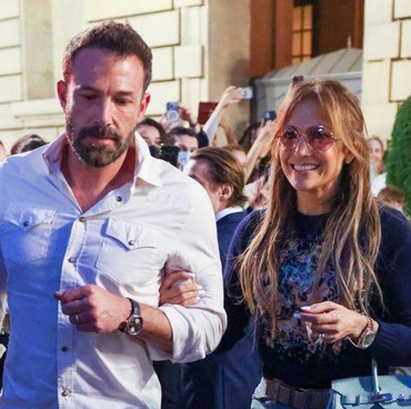 Dihujat Usai Pakai Nama Belakang Ben Affleck, Jennifer Lopez: Kami Suami-Istri