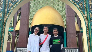 img-title Pelapor Baim Wong Klaim Daniel Mananta Sudah Mualaf