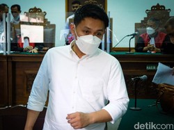Kompol Chuck Putranto Batal Dipecat Polri, Ini Penyebabnya