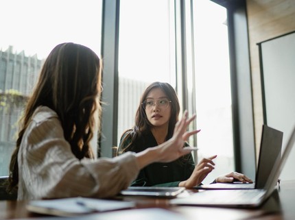 5 Tanda Orang Mengaku-ngaku Cerdas, Salah Satunya Bertindak Seolah Mengetahui Segalanya