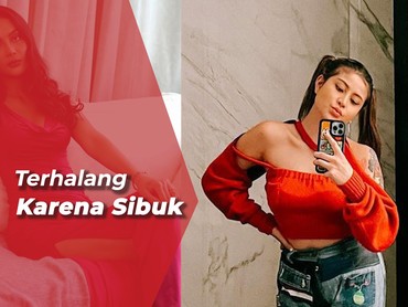 img-title Dulu Renggang, Erika Carlina Ungkap Hubungan Pertemanannya dengan Awkarin