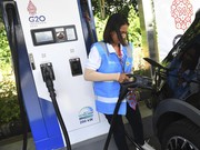 Jarang ke SPKLU, PLN Sebut Nyaris Semua Mobil Listrik Dicas di Rumah