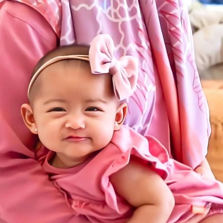 <p>Ria Ricis mengungkap sang anak, Moana, sudah medapatkan banyak endorse. Ricis pun menganggap ini sebagai rezeki yang diberikan oleh Allah. Lantaran banyak tawaran endorse, Moana bahkan sudah dibuatkan rekening sendiri sebagai tabungan. (Foto: Instagram: @riaricis1795)</p>
