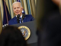 Rencana AS Pasok Bom Cluster ke Ukraina Dikritik, Biden: Keputusan Sulit