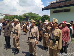 Hari Pahlawan Pakai Baju Apa? Ini 15 Ide Kostum untuk Tampil Menawan