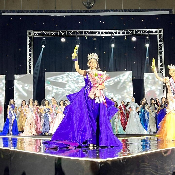 <p>Vivianne Kaila Josephine Lim berhasil menyandang gelar sebagai Puteri Anak Indonesia 2022, Bunda. Ia berhasil menyisihkan 38 peserta dari berbagai daerah dan maju menjadi pemenang. (Foto: Instagram @vivianne.kaila)<br /><br /><br /></p>