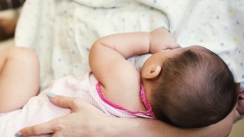 5 Penyebab Salah Satu Payudara Ibu Menyusui hanya Menghasilkan Sedikit ASI