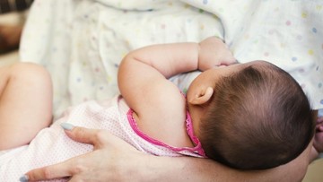 PENYEBAB BERAT BADAN BAYI ASI SULIT BERTAMBAH, IBU MENYUSUI PERLU TAHU